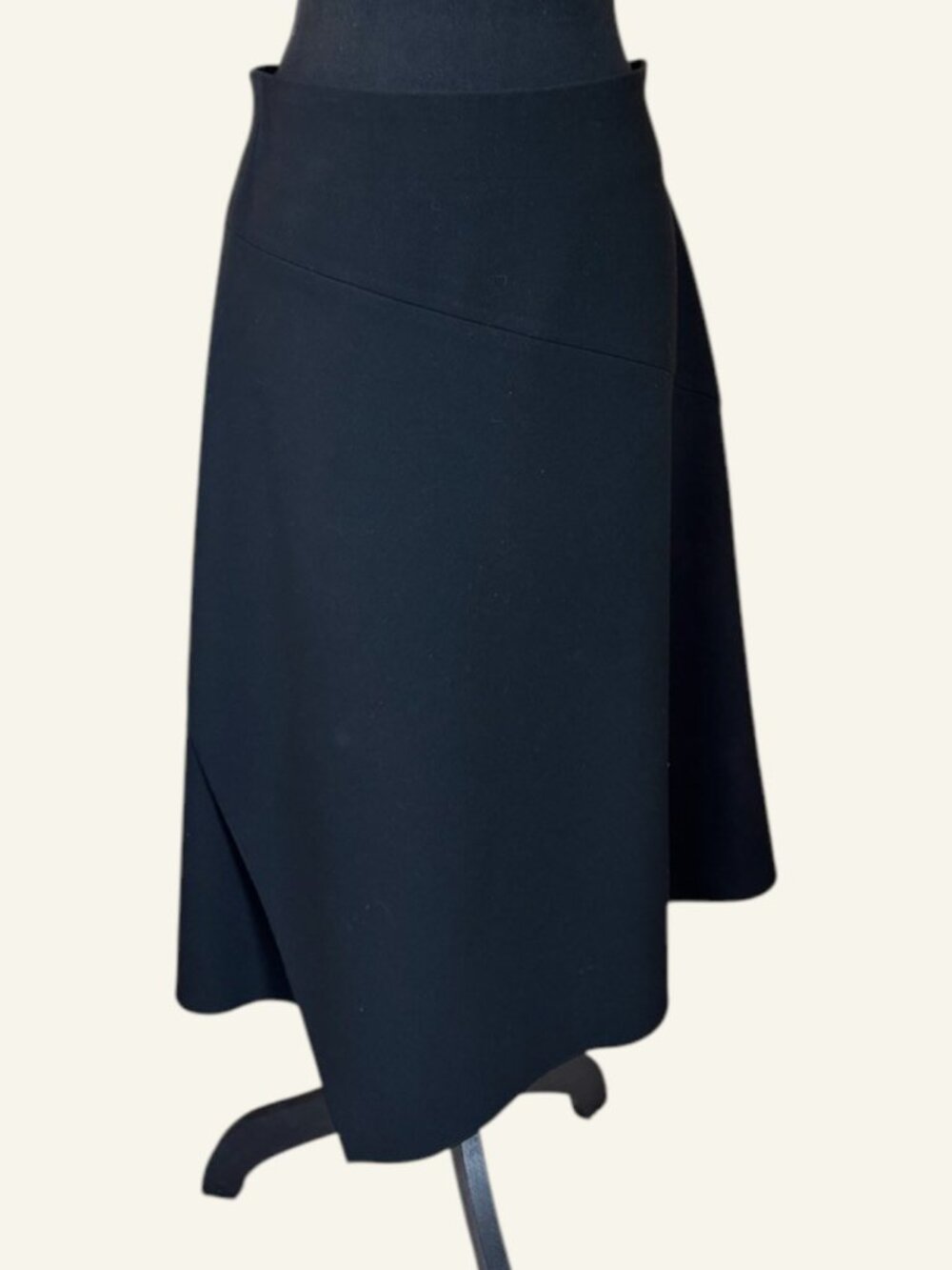 Hugo Boss Women's "Vamokato" Black Midi Asymmetrical Skirt Size 12